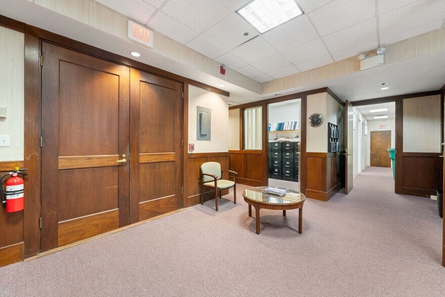 More Photos Of 150-160 Market St, Lynn Storefront Retail Office For Sale