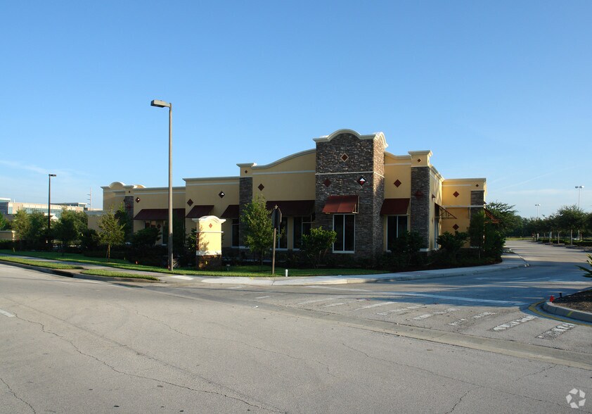 More Photos Of 775 Gateway Dr, Altamonte Springs General Retail For Lease