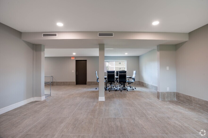 More Photos Of 404 Hargreaves Ave, Punta Gorda Office For Sale