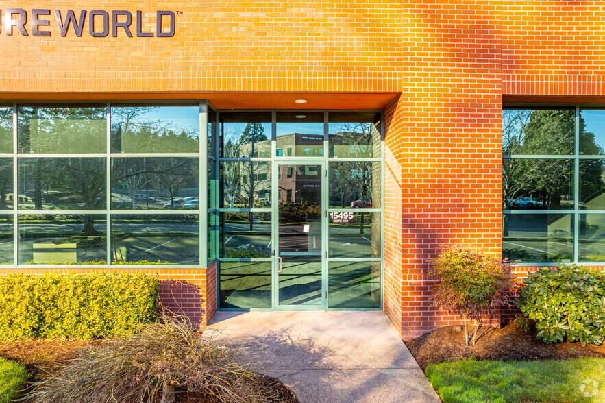 More Photos Of 6610 SW Cardinal Ln, Portland Unknown For Lease