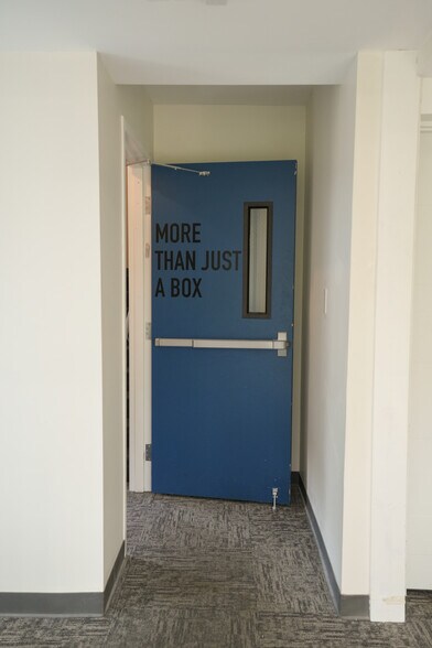 More Photos Of 26022 Budde Rd, The Woodlands Loft Creative Space For Lease