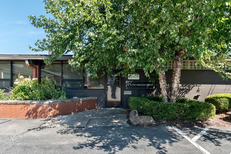 More Photos Of 12600 Triskett Rd, Cleveland Flex For Lease