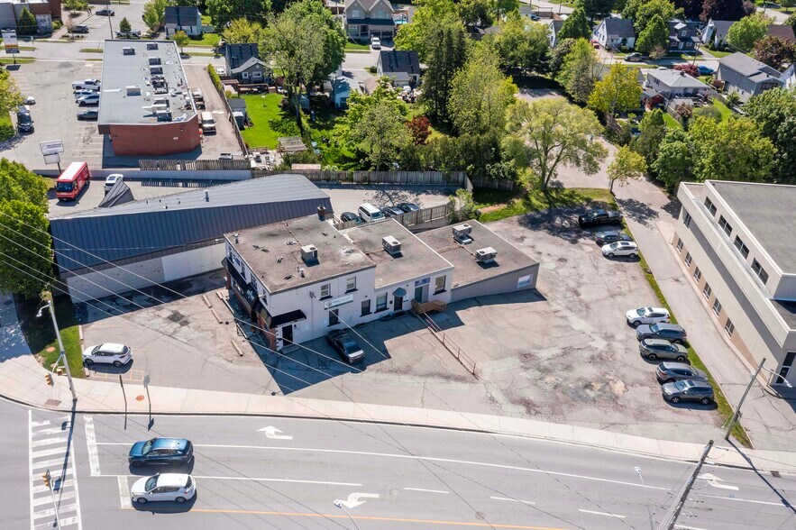 More Photos Of 116 Guelph St, Halton Hills Storefront Retail Office For Sale