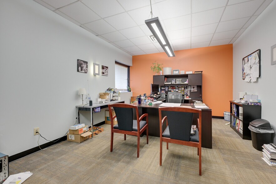 More Photos Of 700 Taylor Ave, Columbus Light Distribution For Sale