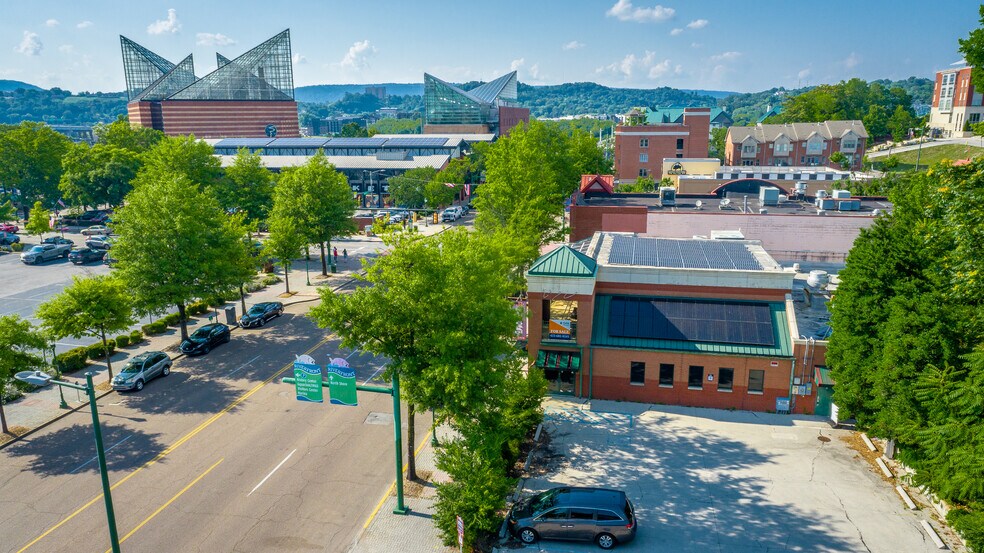 More Photos Of 212 Market St, Chattanooga Restaurant For Sale