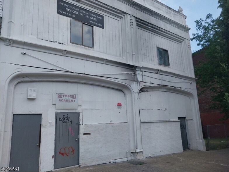 More Photos Of 772 Martin Luther King Jr Blvd, Newark Religious Facility For Sale
