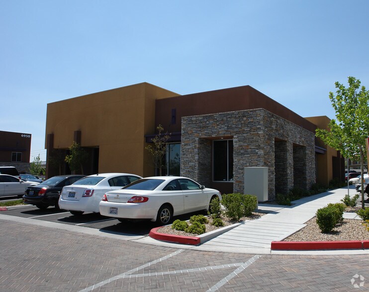 More Photos Of 7000 Smoke Ranch Rd, Las Vegas Medical For Lease