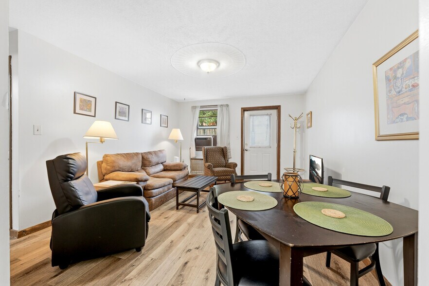 More Photos Of 320 Watts St, Morgantown Apartments For Sale