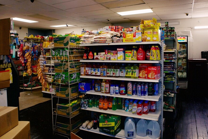 More Photos Of 63-75 Hancock St, Everett Apartments For Sale