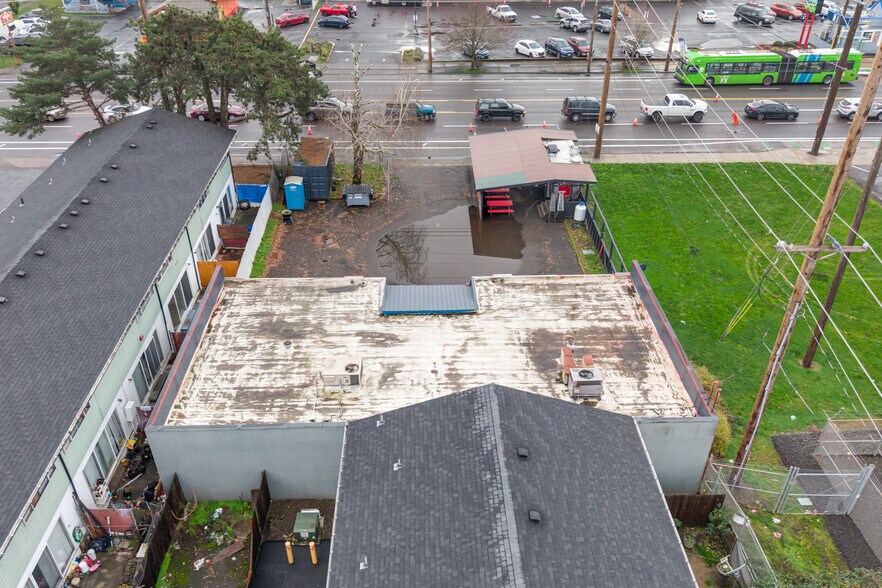 More Photos Of 17419 SE Division St, Portland Office For Sale