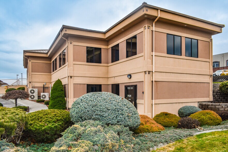 More Photos Of 1110 N Center Pky, Kennewick Office For Lease