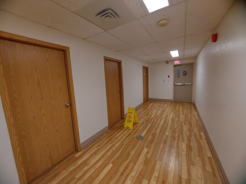 More Photos Of 4705 48 Ave, Red Deer Medical For Lease