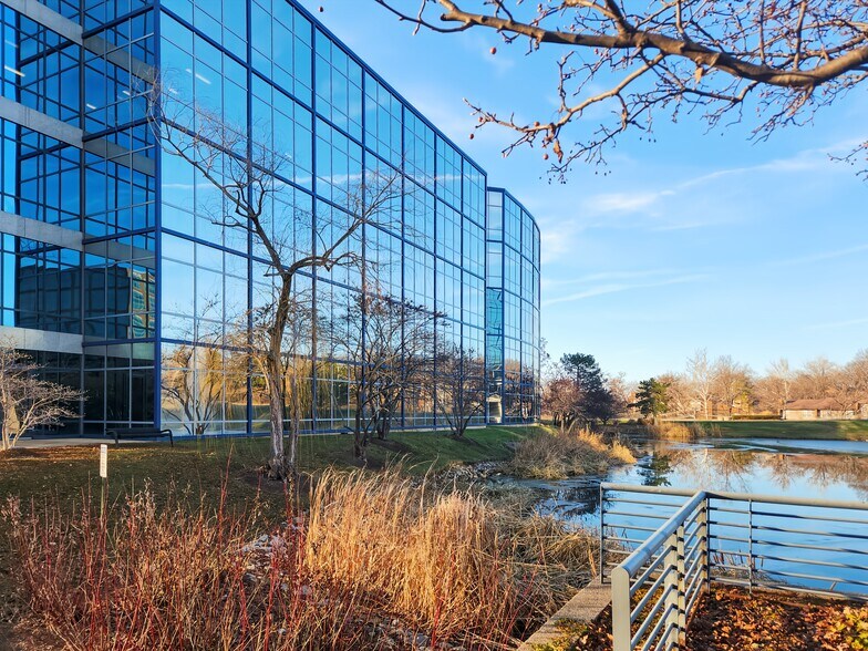 More Photos Of 2 Cityplace Dr, Creve Coeur Coworking Space