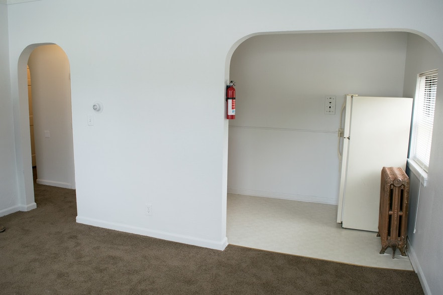 More Photos Of 2574 Monroe St, Toledo Apartments For Sale