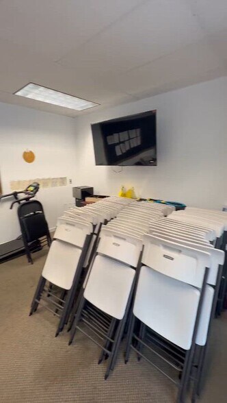 Primary Photo Of 10630 E Bethany Dr, Aurora Medical For Lease