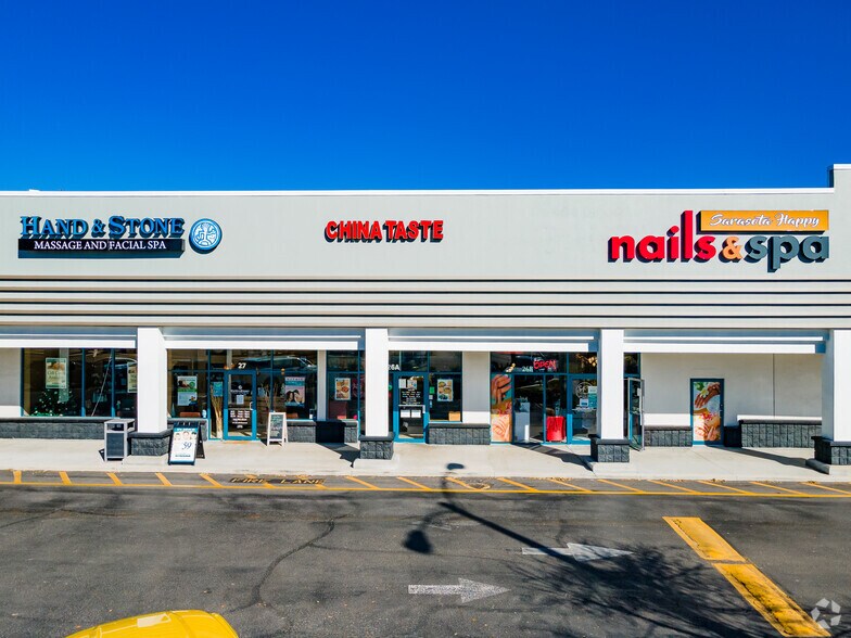 More Photos Of 3800 S Tamiami Trl, Sarasota Unknown For Lease