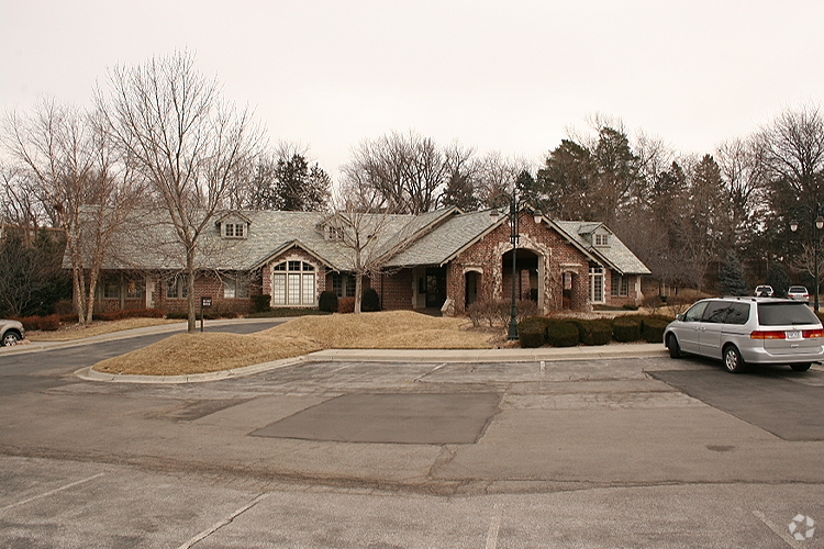 Primary Photo Of 825 N 90th St, Omaha Medical For Lease