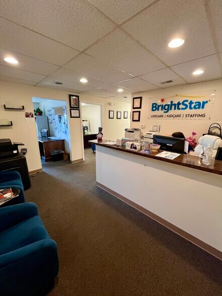 More Photos Of 416 E Roosevelt Rd, Wheaton Medical For Lease