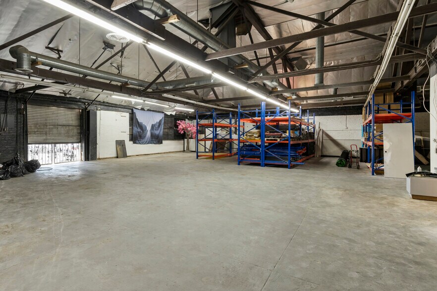 More Photos Of 1326 S Grand Ave, Los Angeles Warehouse For Sale