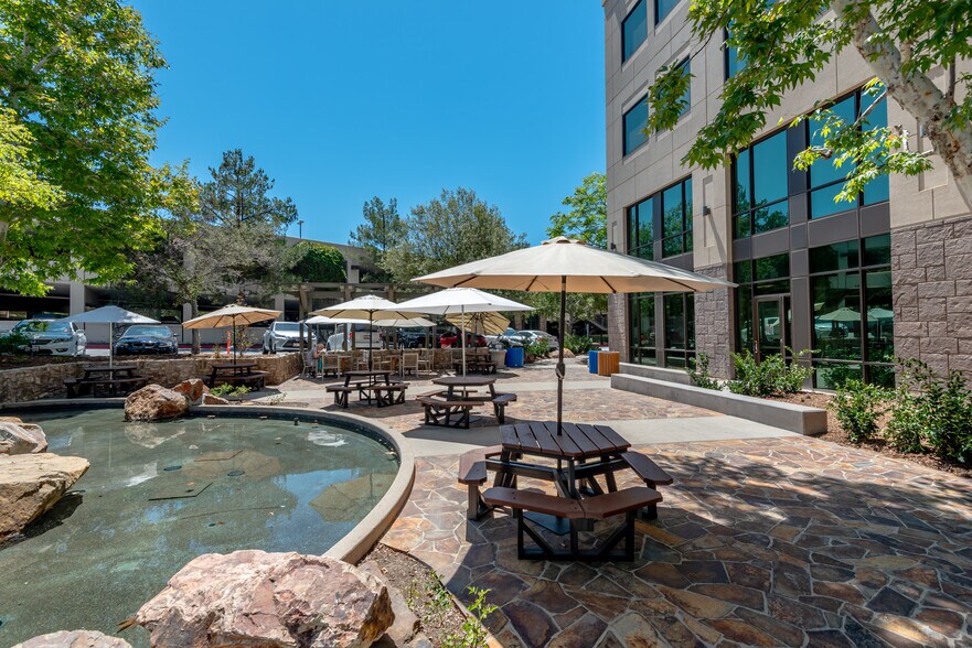 More Photos Of 28515 Westinghouse Pl, Valencia Office For Sale