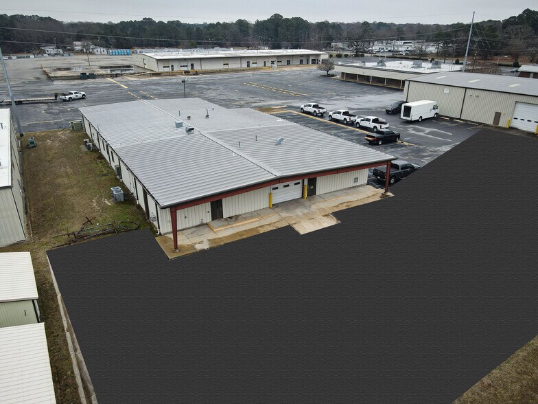 More Photos Of 811 Mumford Rd, Greenville Warehouse For Sale