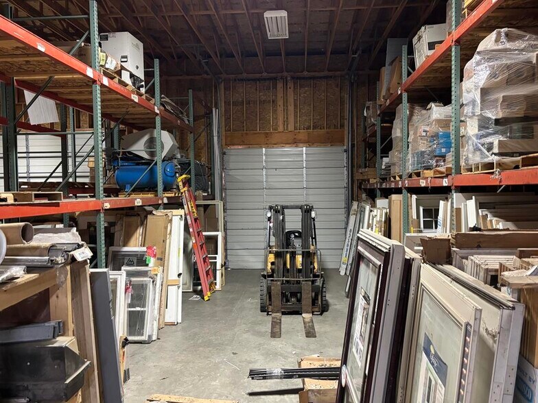More Photos Of 43 State St, Presque Isle General Retail For Sale