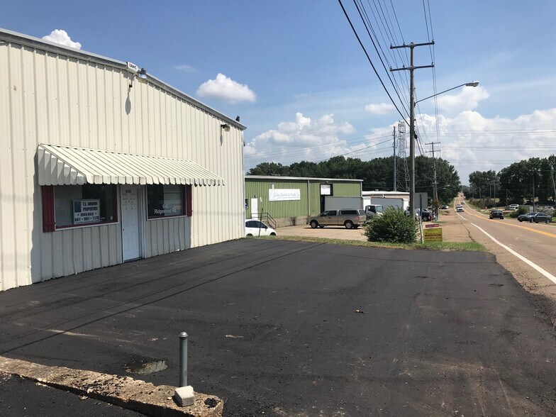 More Photos Of 646 Ridgewood Rd, Ridgeland Freestanding For Lease