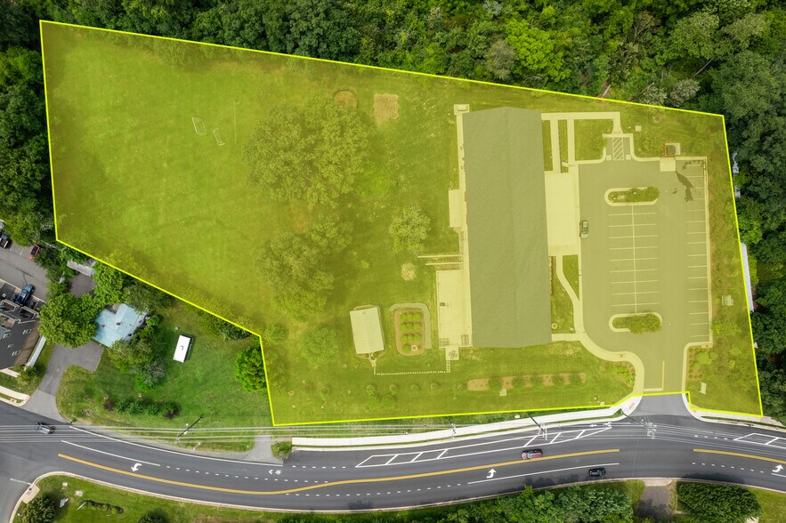 More Photos Of 20577 Ashburn Rd, Ashburn Schools For Lease