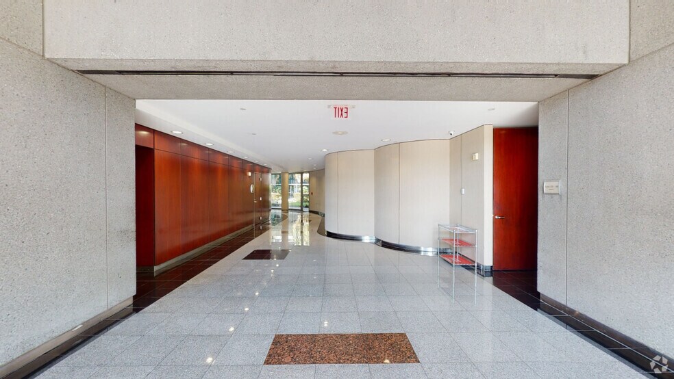 Primary Photo Of 601 S Lake Destiny Rd, Maitland Unknown For Lease