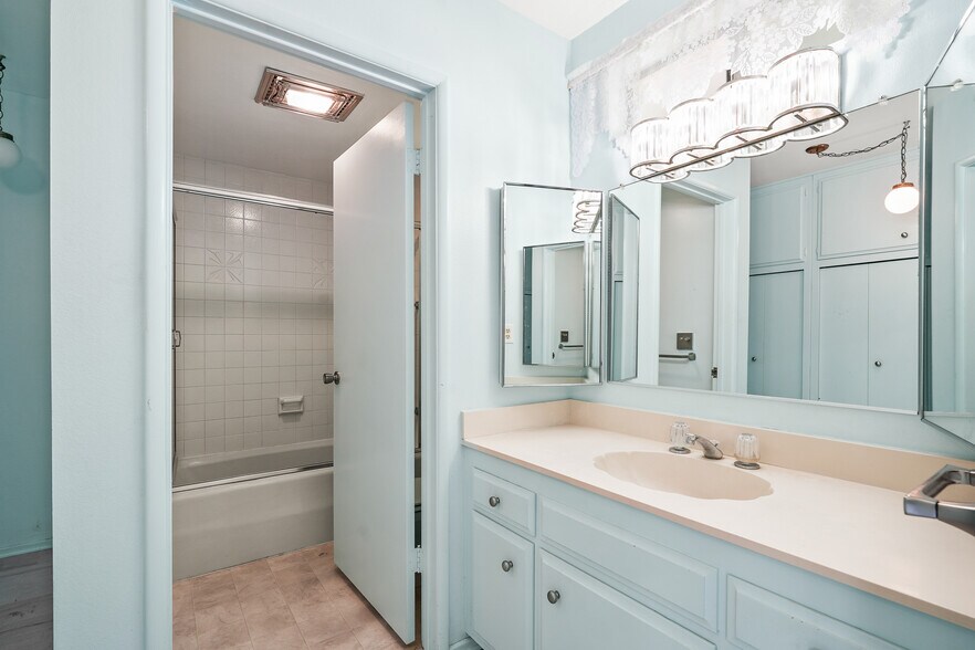 More Photos Of 463 Mariposa Ave, Sierra Madre Apartments For Sale