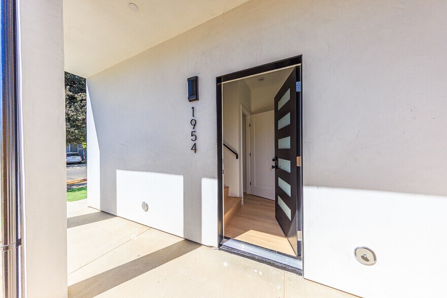 More Photos Of 1954-1958 Purdue Ave, Los Angeles Apartments For Sale