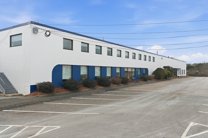 More Photos Of 85 Astor Ave, Norwood Warehouse For Lease