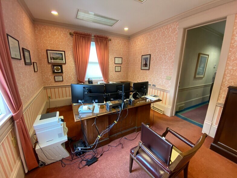 More Photos Of 505 N Market St, Wooster Office For Lease