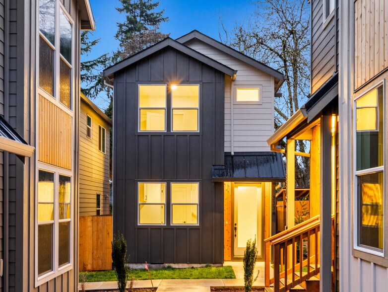 More Photos Of 8330 N Bank St, Portland Apartments For Sale