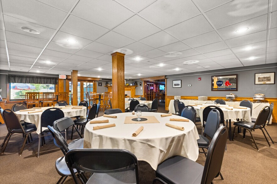 More Photos Of 11 Farmington Rd, Rochester Restaurant For Sale