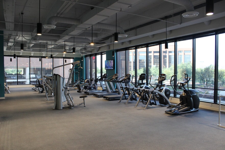 More Photos Of 2221 Lakeside Blvd, Richardson Office For Sale