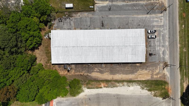More Photos Of 1540 Parker Ln, Enterprise Warehouse For Sale