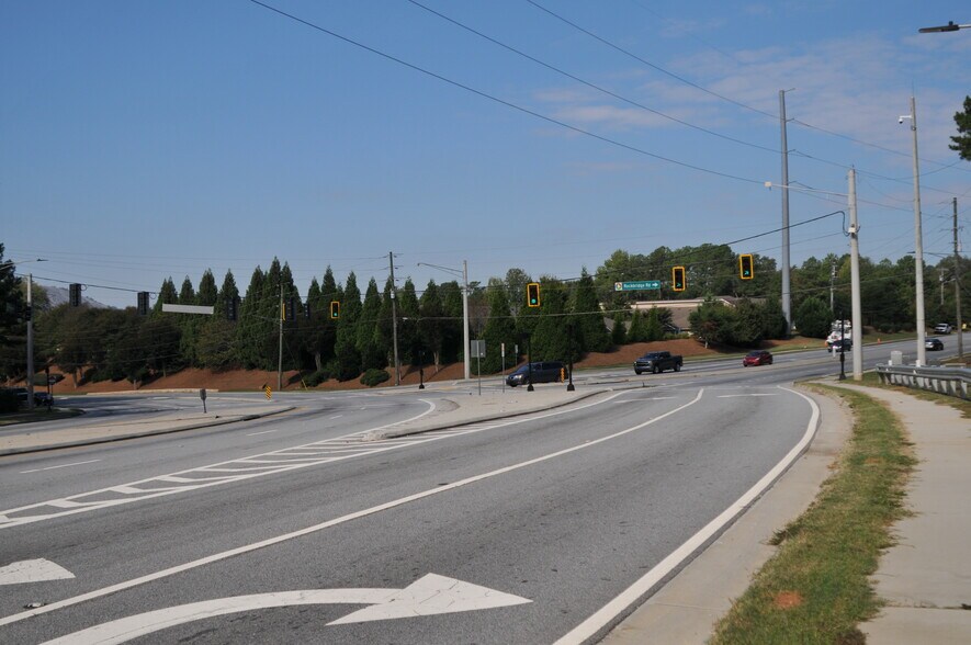 More Photos Of 2256 Rockbridge Rd, Stone Mountain Office For Sale