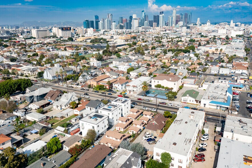 More Photos Of 634 Adams Blvd, Los Angeles Apartments For Sale