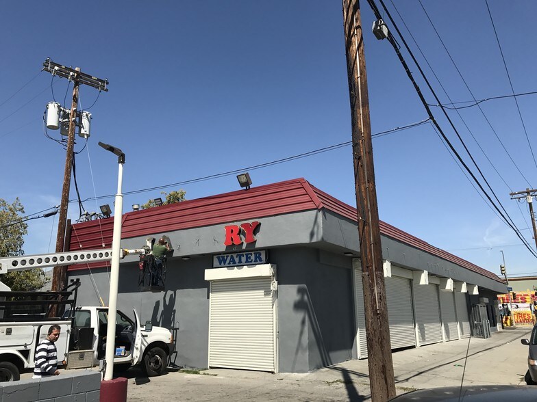 More Photos Of 5421 S Hoover St, Los Angeles Unknown For Lease