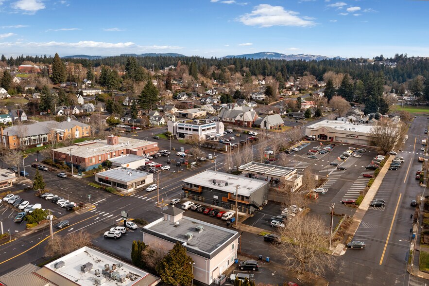 More Photos Of 222 NE Everett St, Camas Storefront Retail Office For Lease