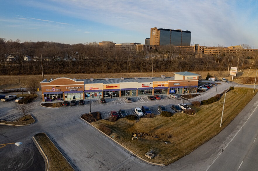 More Photos Of Armour, North Kansas City Unknown For Lease