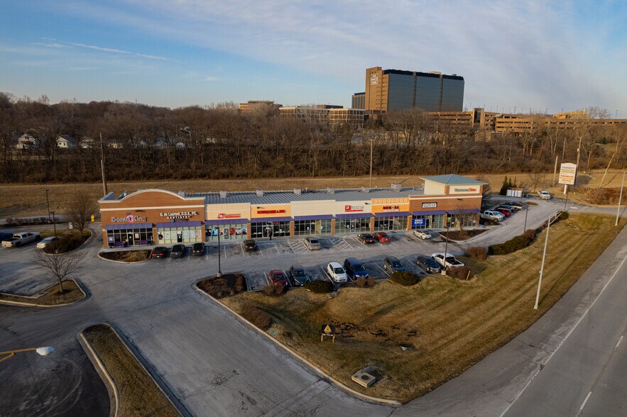 More Photos Of Armour, North Kansas City Unknown For Lease