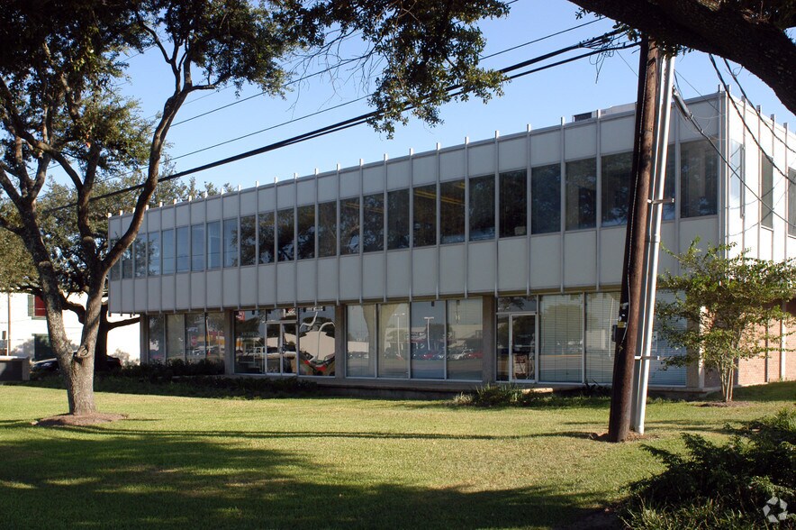 More Photos Of 6554 Florida Blvd, Baton Rouge Office For Lease