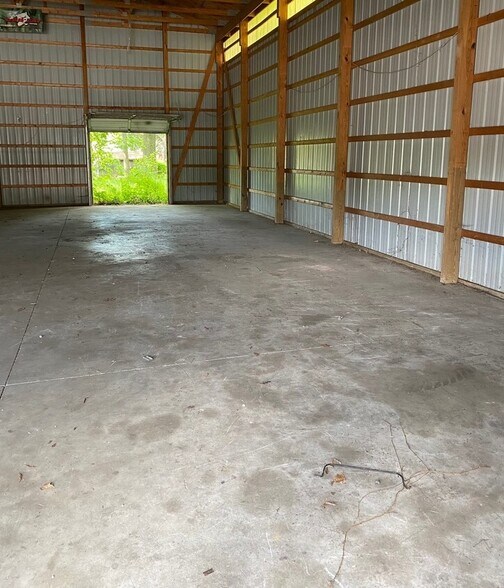 More Photos Of 605 Stiles Ave, Maple Shade Township Flex For Lease