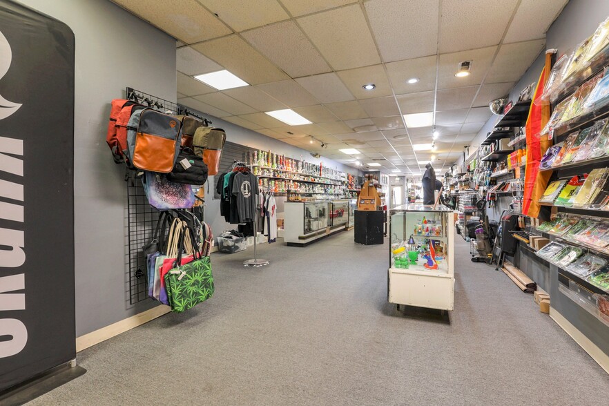 More Photos Of 1186 N High St, Columbus Storefront Retail Office For Sale