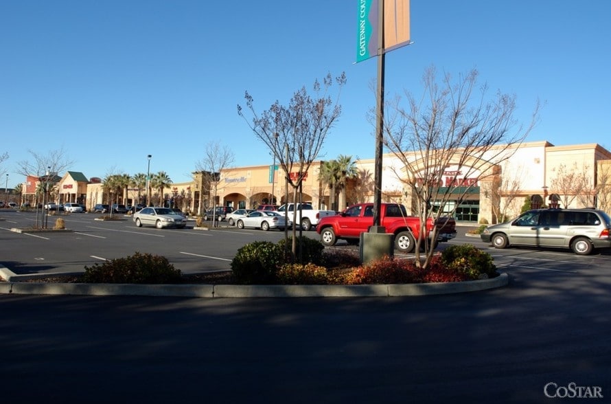 Primary Photo Of 1570-1650 Gateway Blvd, Fairfield Unknown For Lease