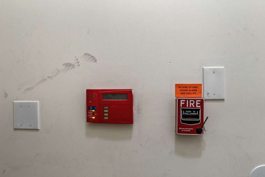 More Photos Of 3301-3303 N 16th St, Philadelphia Apartments For Sale