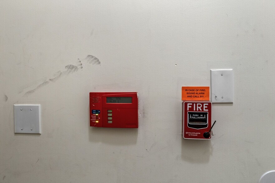 More Photos Of 3301-3303 N 16th St, Philadelphia Apartments For Sale