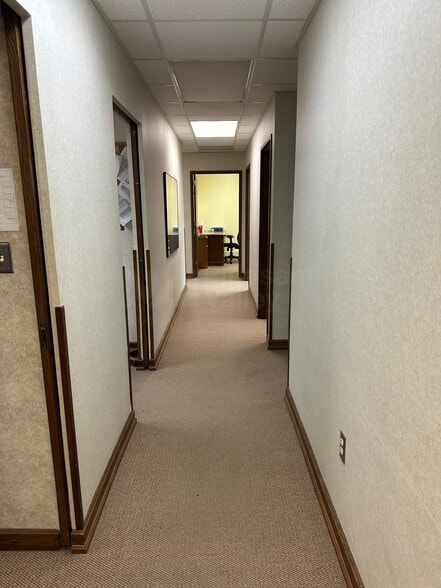 More Photos Of 6693 N Chestnut St, Ravenna Medical For Sale